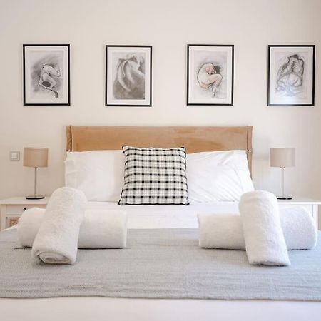 Syntagma Square, 60Sqm Dream Suite أثينا المظهر الخارجي الصورة