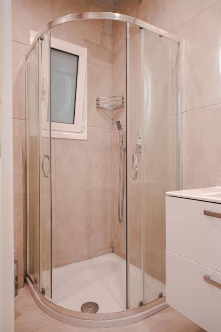 Syntagma Square, 60Sqm Dream Suite أثينا المظهر الخارجي الصورة
