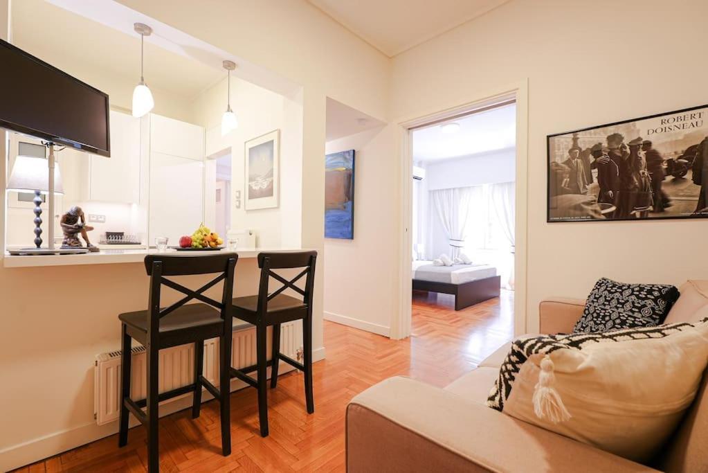 Syntagma Square, 60Sqm Dream Suite أثينا المظهر الخارجي الصورة