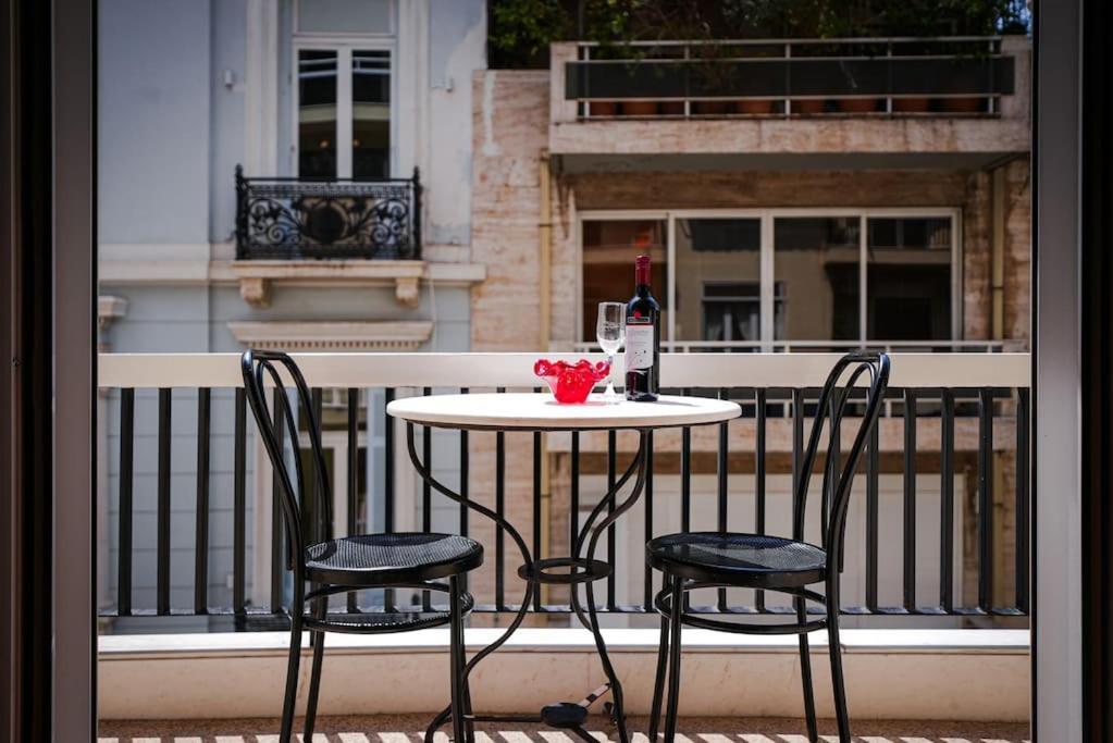 Syntagma Square, 60Sqm Dream Suite أثينا المظهر الخارجي الصورة