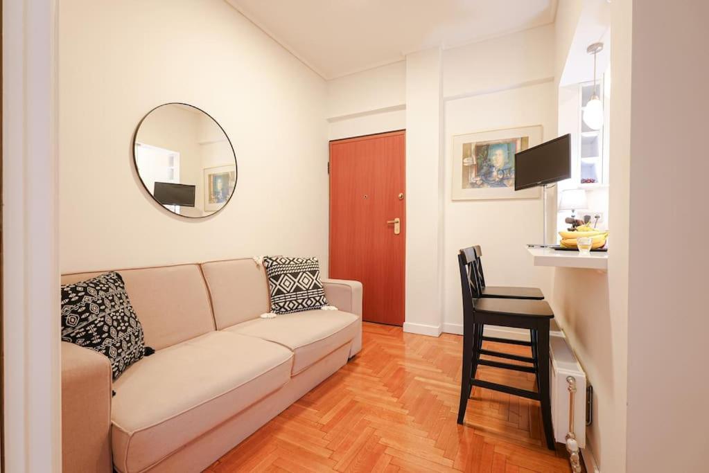 Syntagma Square, 60Sqm Dream Suite أثينا المظهر الخارجي الصورة