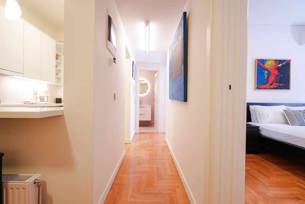 Syntagma Square, 60Sqm Dream Suite أثينا المظهر الخارجي الصورة