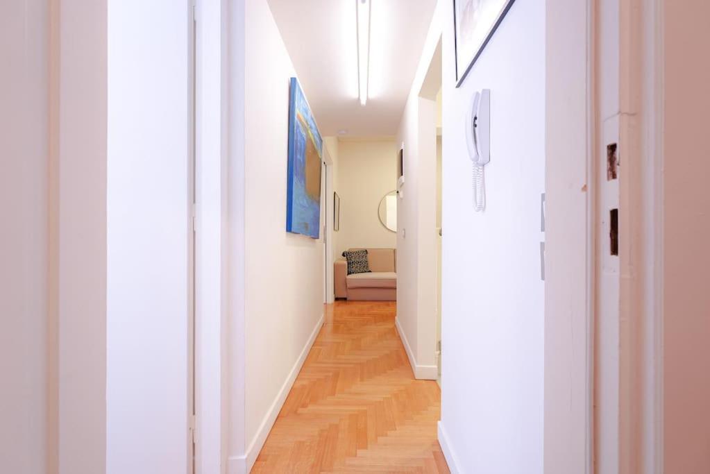 Syntagma Square, 60Sqm Dream Suite أثينا المظهر الخارجي الصورة